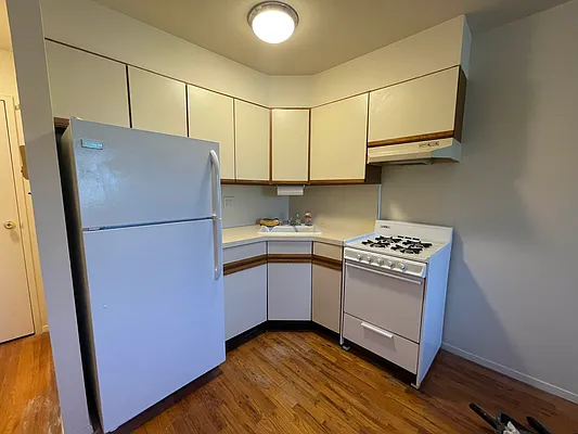 Rented by Limestone Realty Bklyn, LLC | media 15