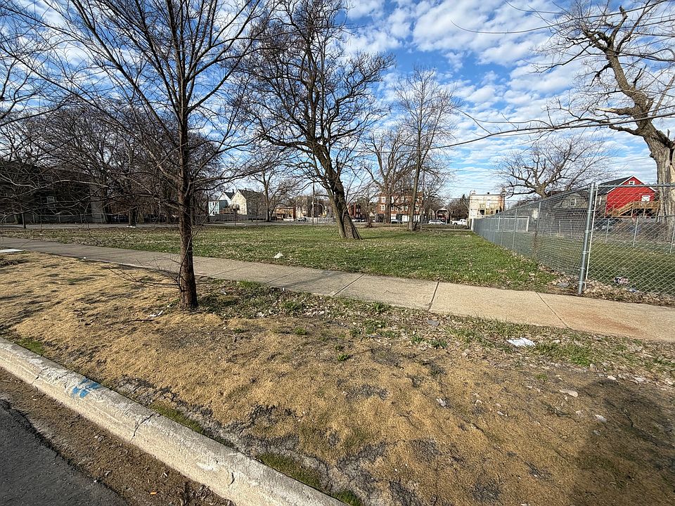 1st image of 5954 S May St