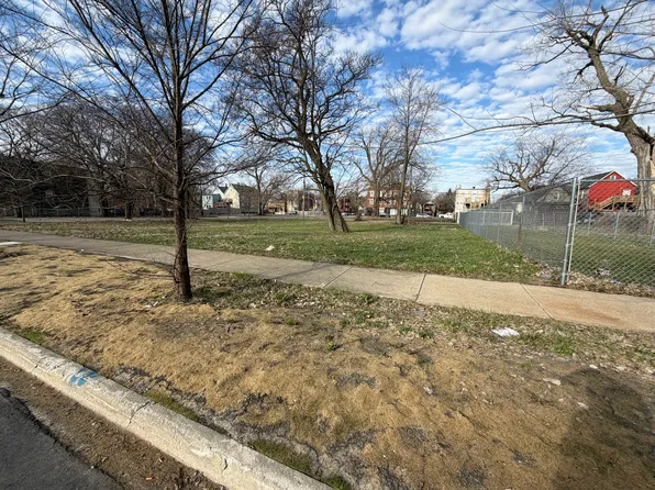 5954 S May St, Chicago, IL 60621