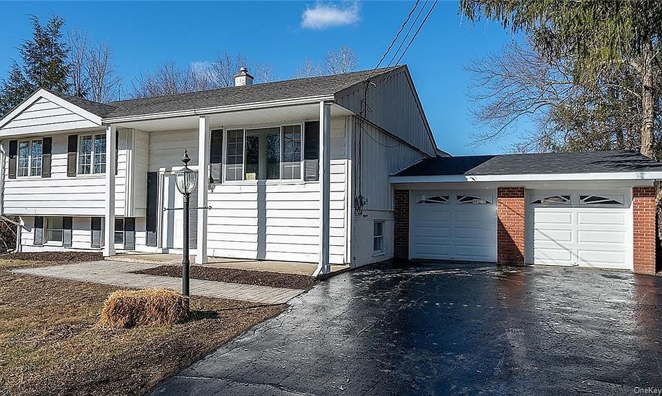 1st image of 52 Park Dr
