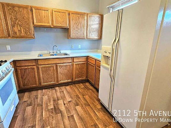 4th image of 2112 5th Ave N