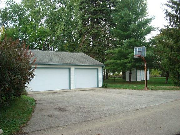 5th image of 4073 Wilbur Ave