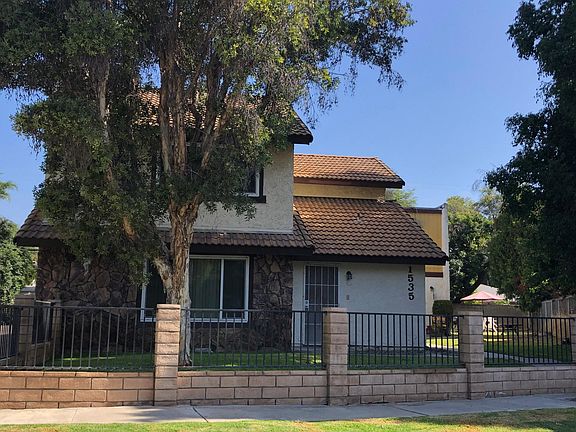 2nd image of 1535 Dennis Pl