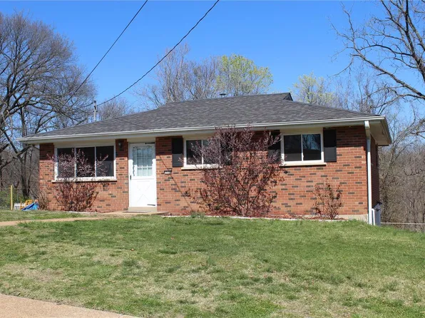 2948 Raw Wind Dr, High Ridge, MO 63049