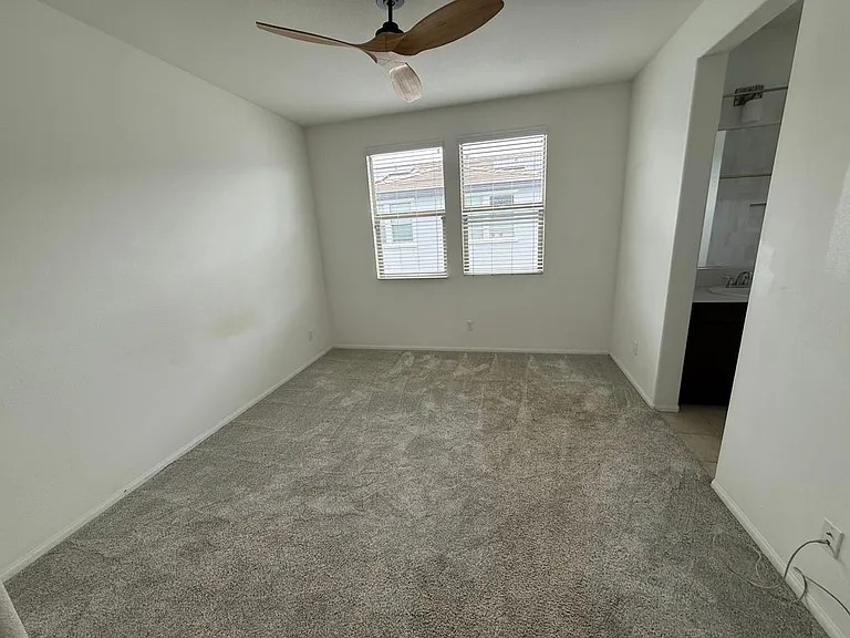3009 E Pacific Coast Hwy — Photo 37