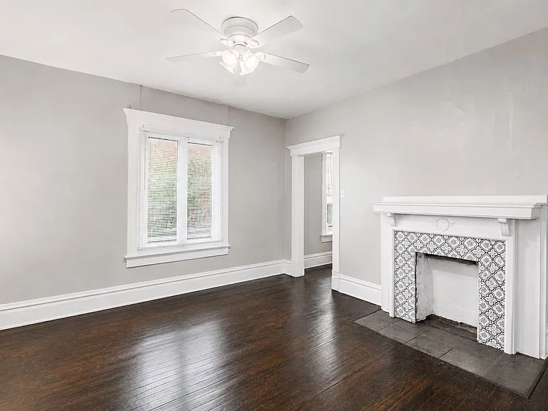 24 E Blake Ave — Photo 4