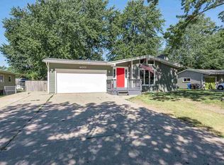 4011 Swede Ave, Midland, MI 48642