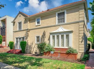 124 S Canon Dr #B, Beverly Hills, CA 90212