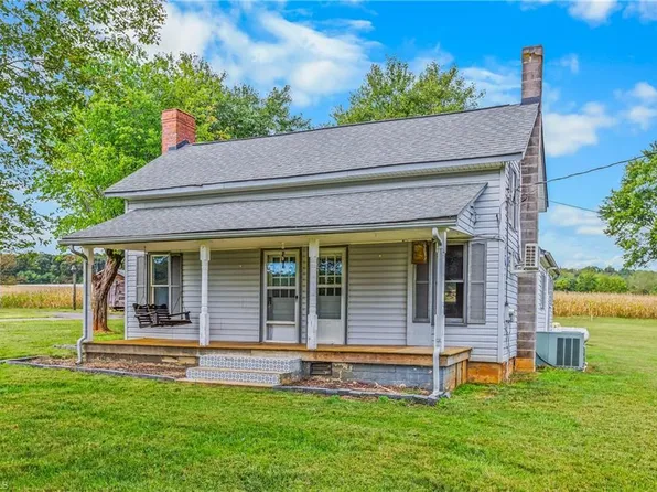 478 Randleman Rd, North Wilkesboro, NC 27020