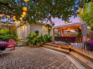 721 N 27th Ave NW, Calgary, AB T2M 2J4