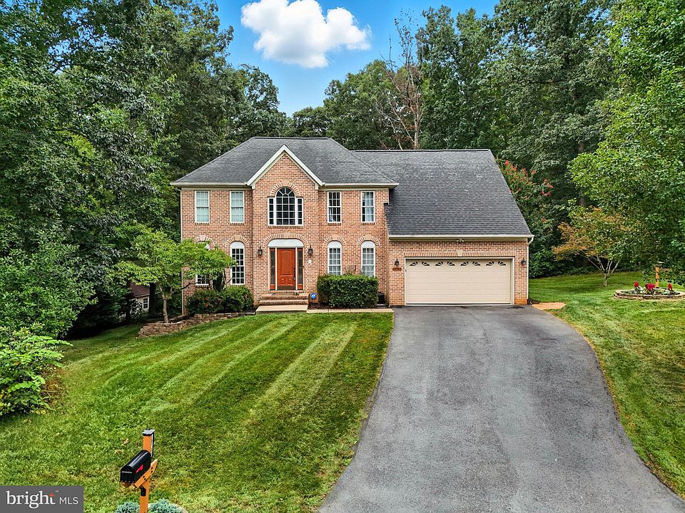 1st image of 10740 Bridlerein Ct