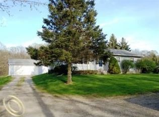 9050 Eaton Rd, Davisburg, MI 48350