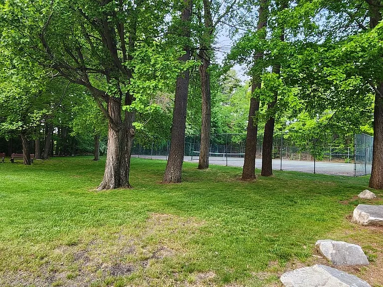11 Strawberry Bank Rd #11 — Photo 10