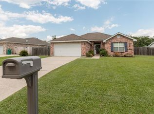 2128 Summertree Dr, Slidell, LA 70460