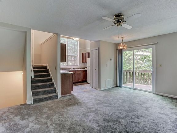 3rd image of 5031 David Pl SE