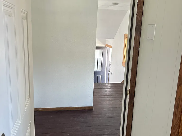 N39W6191 Jackson St — Photo 10