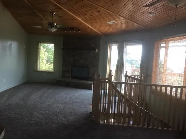 916 W Cedar Ln — Photo 8