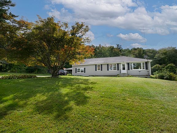 3rd image of 223 Federal Hill Rd