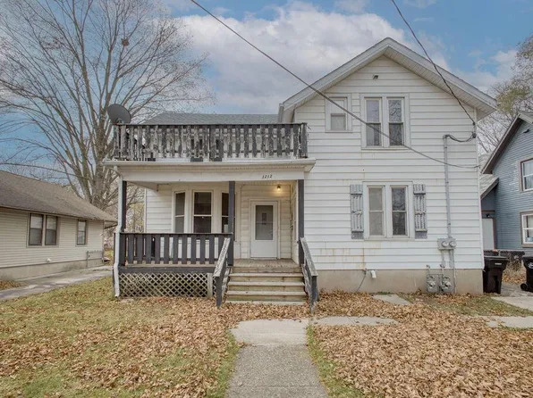 1212 8th STREET, Beloit, WI 53511