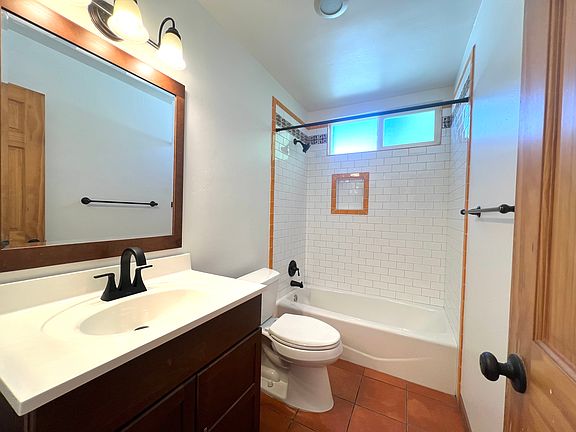 5th image of 1912 San Diego Ave #8