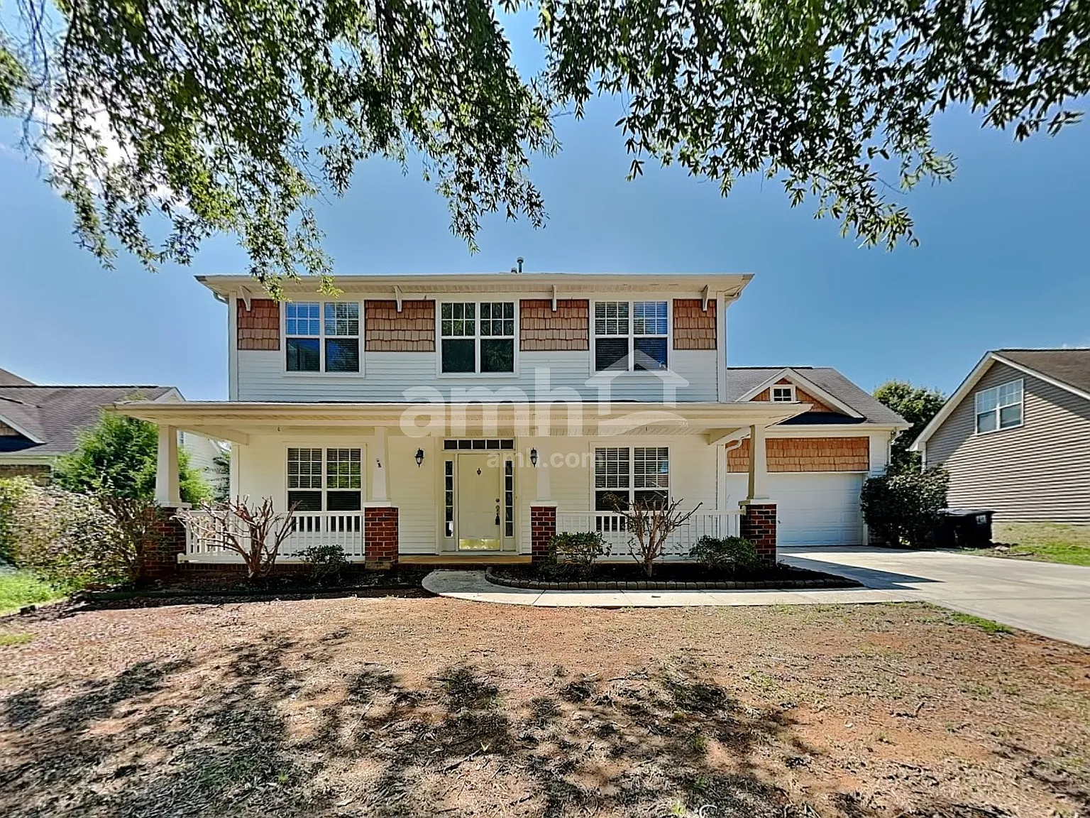 5 bed, 2.5 bath, 2915 sqft, $2,645 — Photo 1