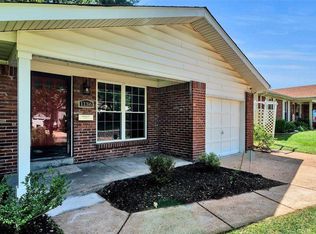 1136 Evans Ave, Saint Louis, MO 63122
