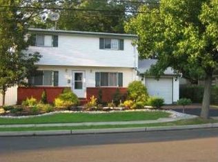 24 Piedmont Dr, Old Bridge, NJ