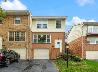 8809 44th Pl, Brookfield, IL 60513