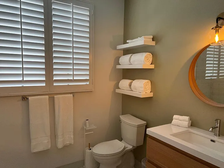 1744 Butler Ave #205 — Photo 35