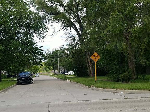 5th image of 26825 Northeastern Hwy