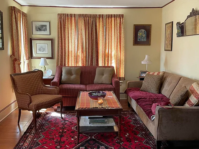 107 Asbury Ave — Photo 8