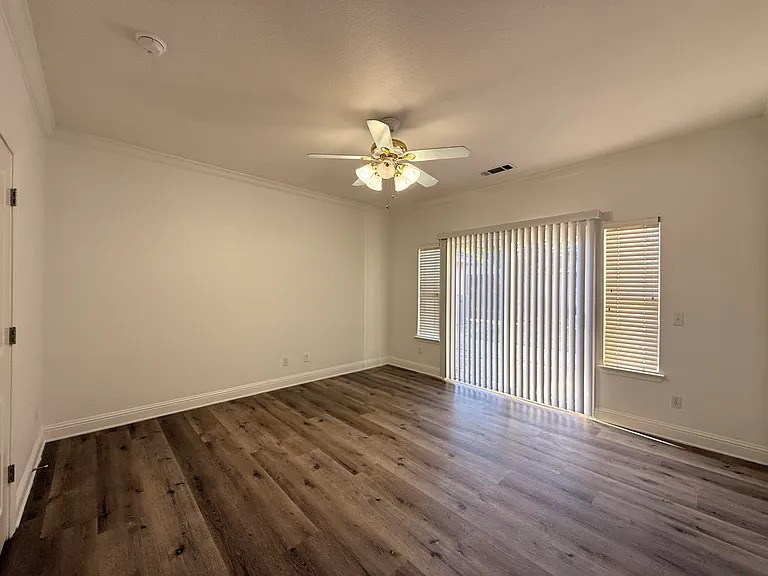 1270 Heidelberg Way #1 — Photo 10