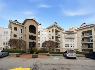 3172 Gladwin Rd #408, Abbotsford, BC V2T5T3