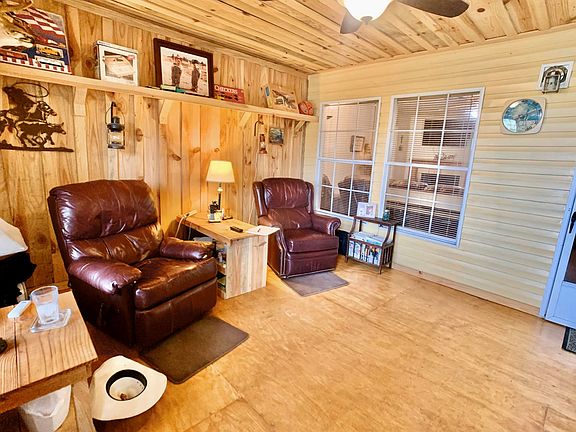 4th image of 323 Sunnyside Ln