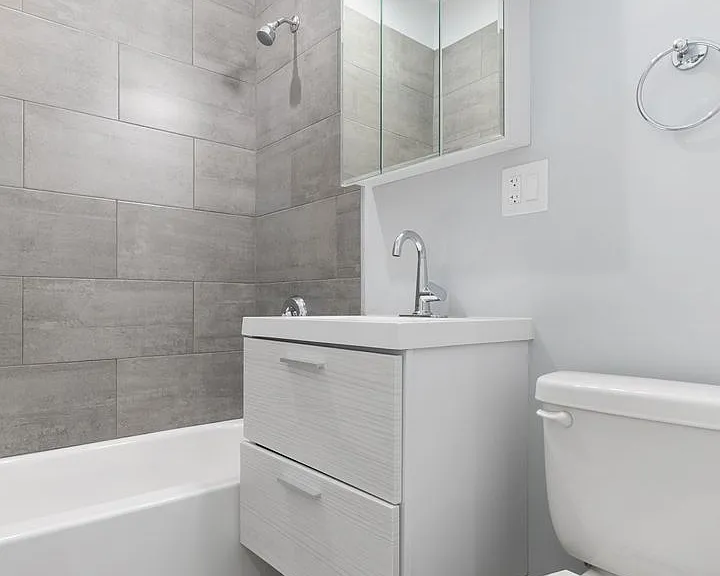 6035 N Winthrop Ave #3 — Photo 7
