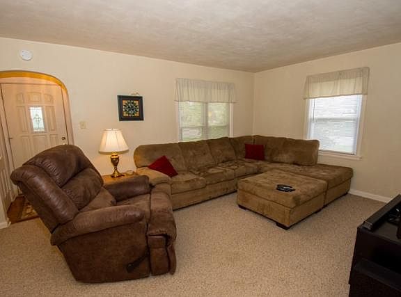 4th image of 60170 Saint Joseph St