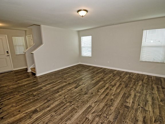 2nd image of 700 Spellbrook Rd