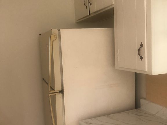 5th image of 5236 Willowcrest Ave #D