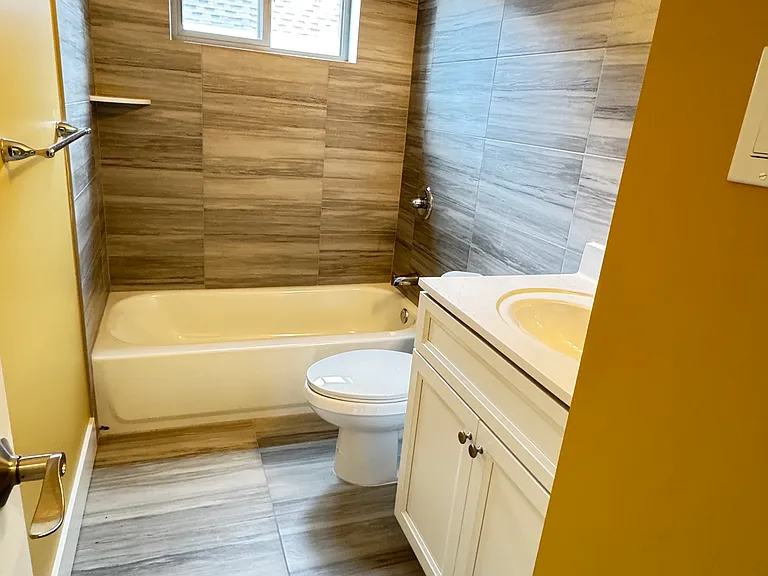 471 Stewart Ave #2 — Photo 4