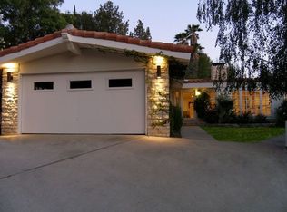 4831 Rosa Rd, Woodland Hills, CA 91364