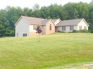 12165 Zrolka Dr, Huntsburg, OH 44046