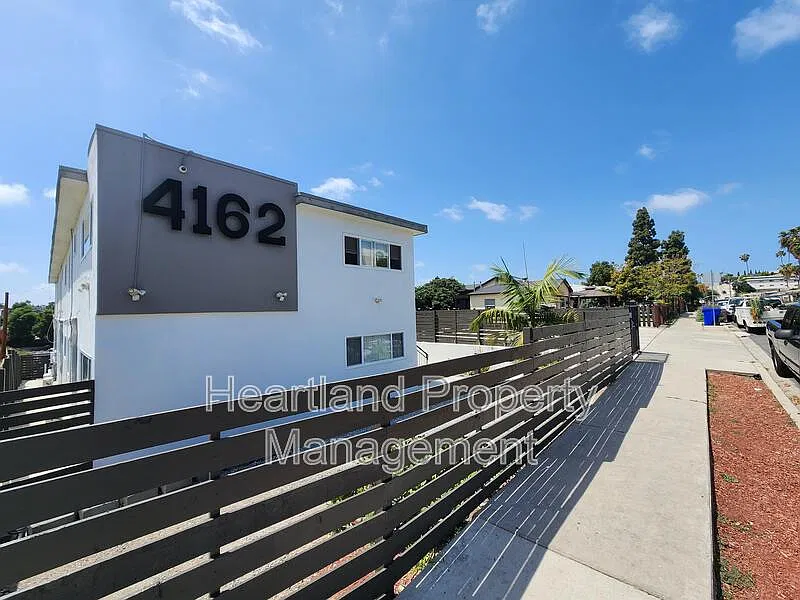 1 bed, 1.0 bath, 520 sqft, $1,750 — Photo 1