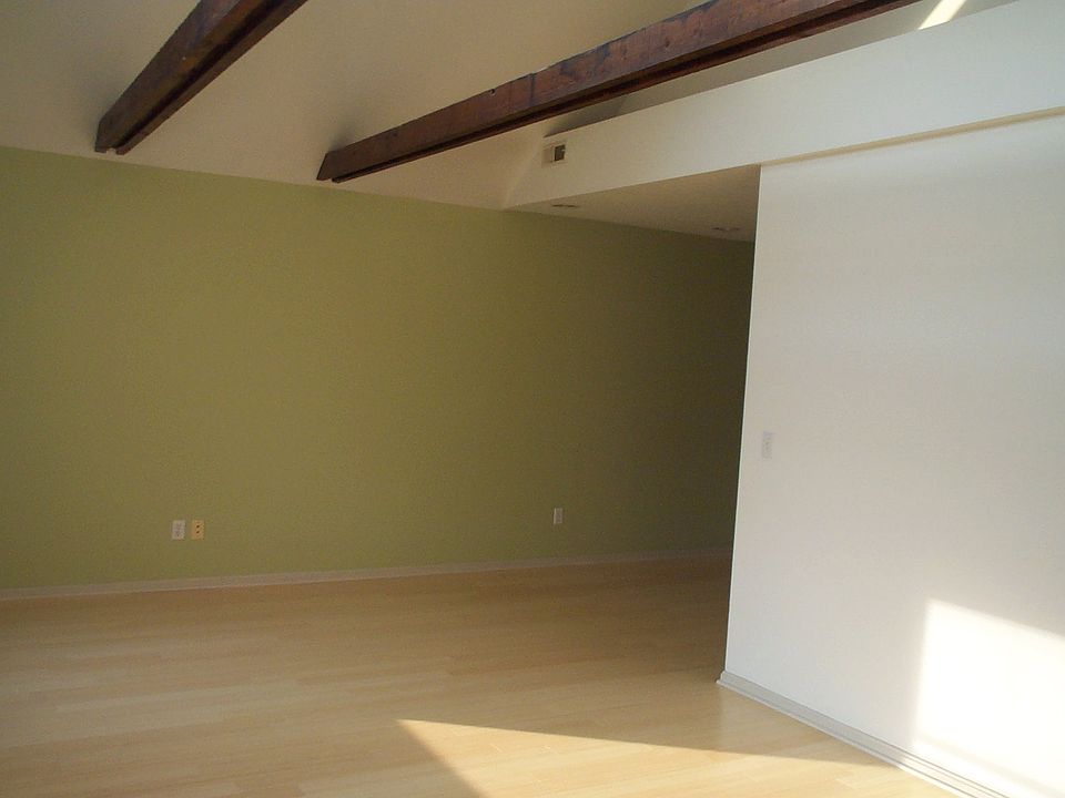 1st image of 2444 Tremont Ave
