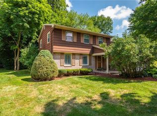 9 White Birch Cir, Rochester, NY 14624