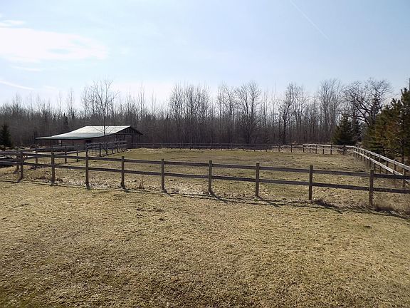 5th image of 4865 Schmidt Rd
