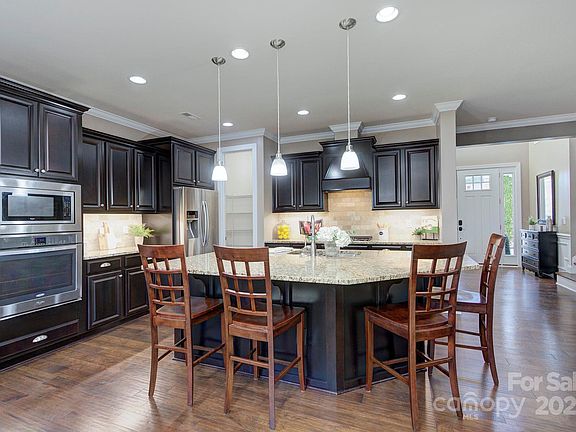 5th image of 11524 Sweet Birch Ln