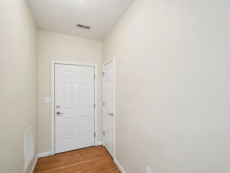 The Enclave Apartments — Photo 26