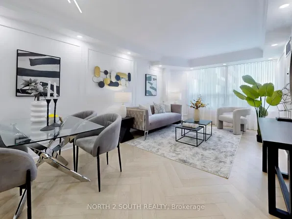 11 Townsgate Dr #401, Vaughan, ON L4J 8G4