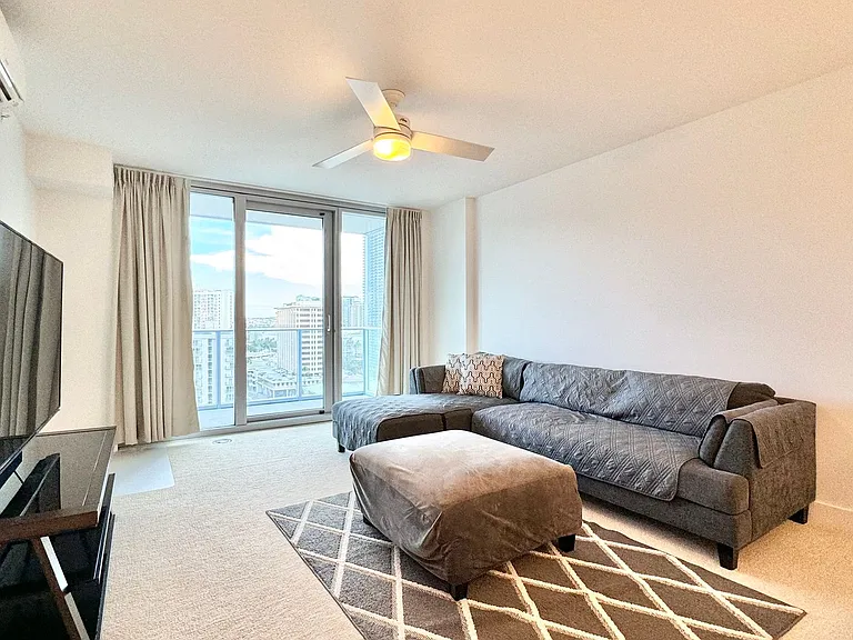 629 Keeaumoku St #1605 — Photo 3