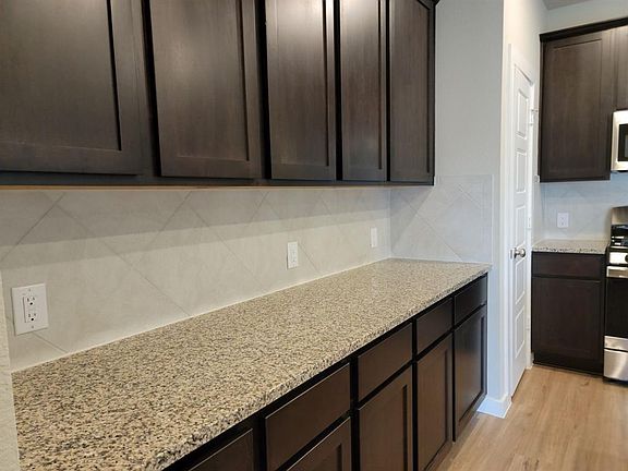 3rd image of 1028 Brighton Orchards Ln